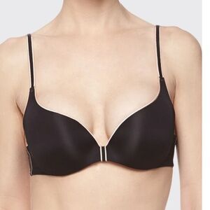 Chantelle Irresistible Smooth Black Padded Push-Up Bra 30C / 32B Discontinued